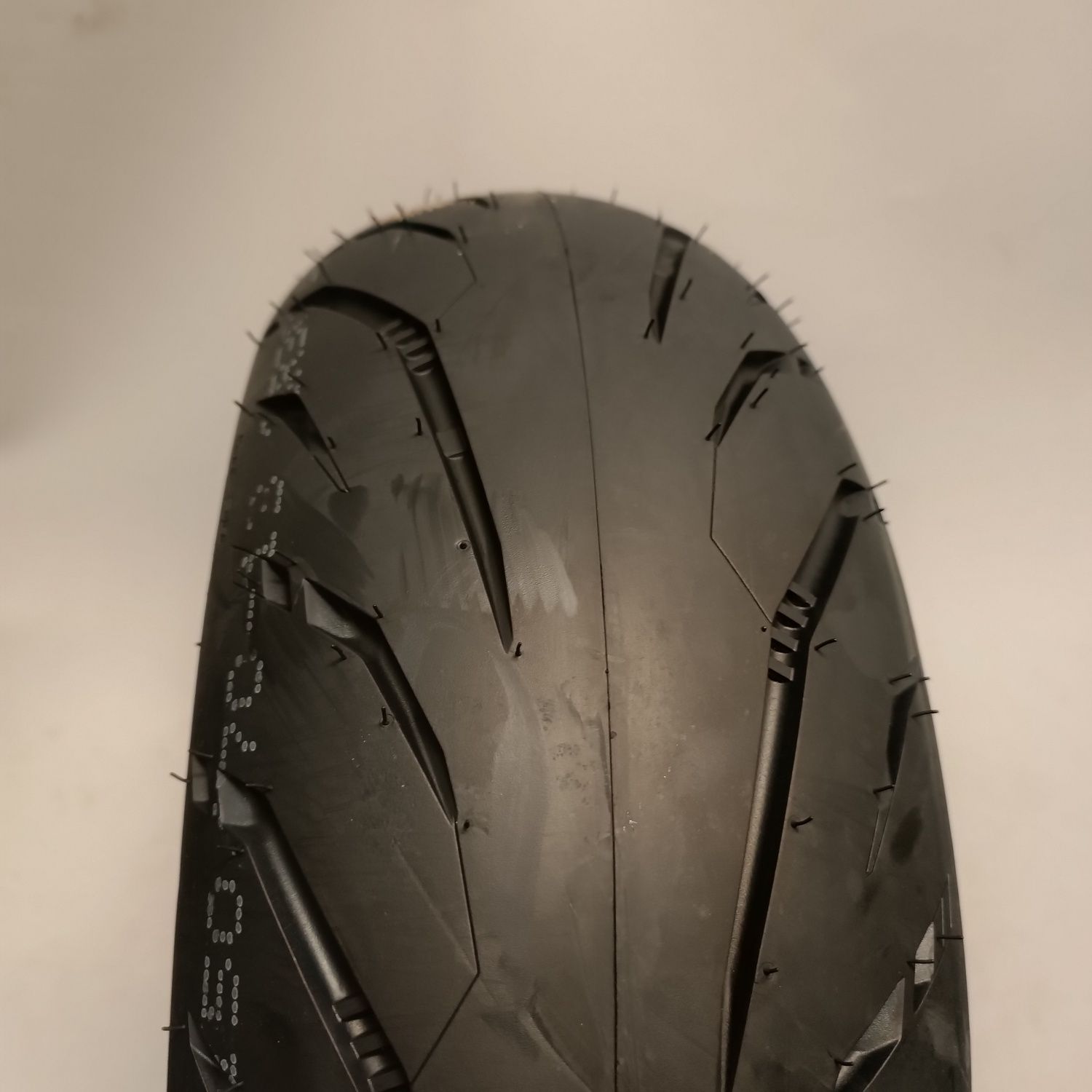 Opona tył Burgman Majesty 400 Silverwing 600,  150/70-13 Jakość 24 ro