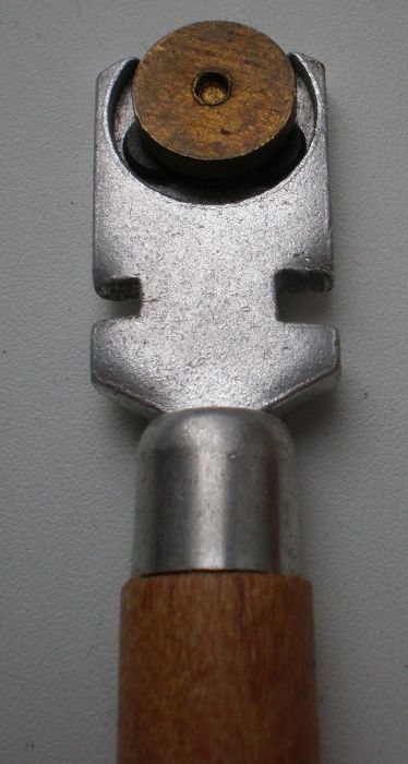 Стеклорез роликовый из твердого сплава, СССР