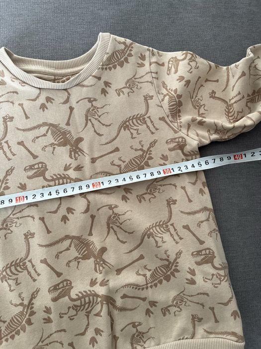 Кофточка бежева   на флісі 4-5 роки