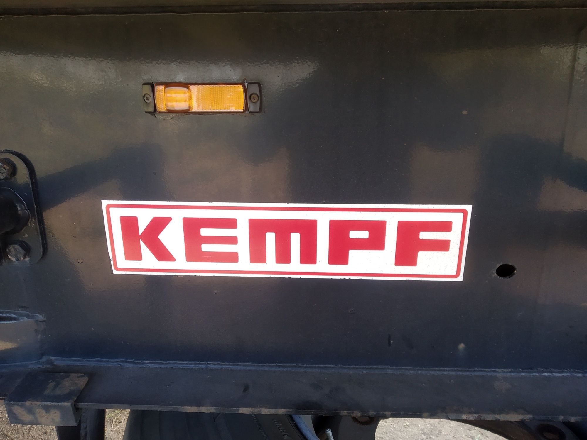 Прицеп Kempf самосвал