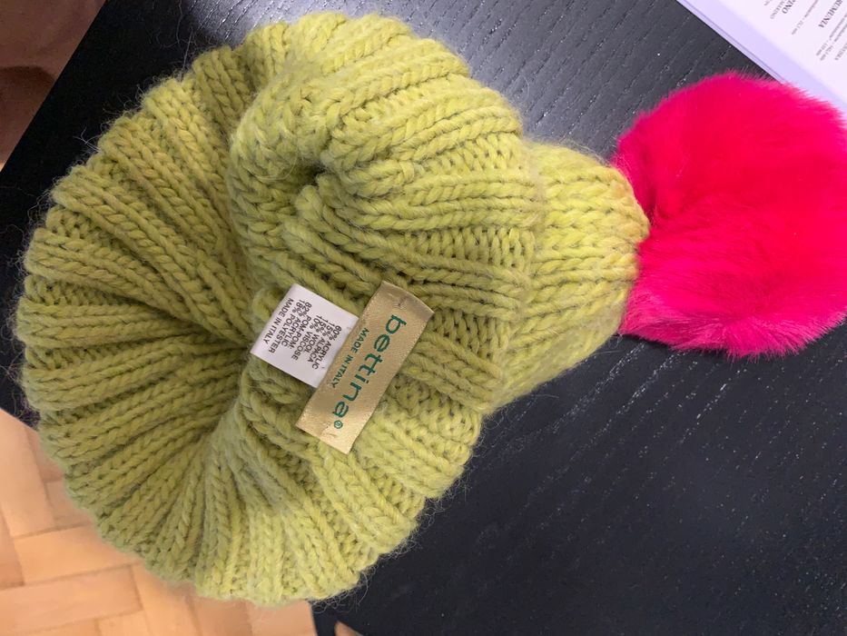 Bettina śliczna i ciepła zimowa czapka made in Italy