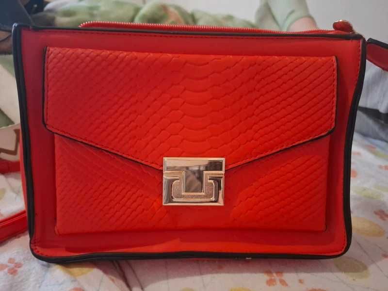 Bolsa Feminina de Ombro