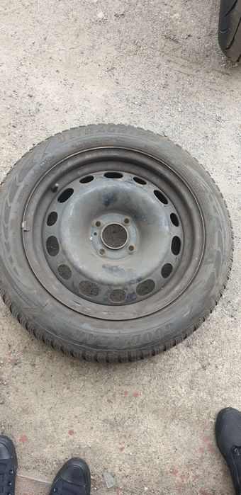 Sprzedam opony z felgami do Peugeota 308