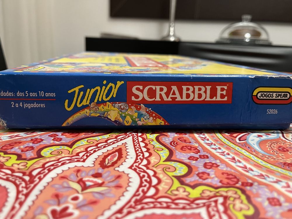 Jogo de construção de palavras - Scrabble Júnior