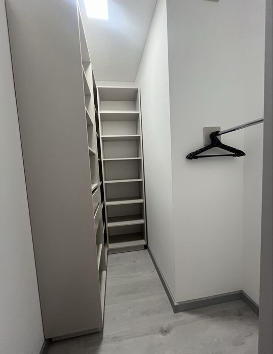 Здається в довгострокову оренду 1 кім квартира по вул.Довженка