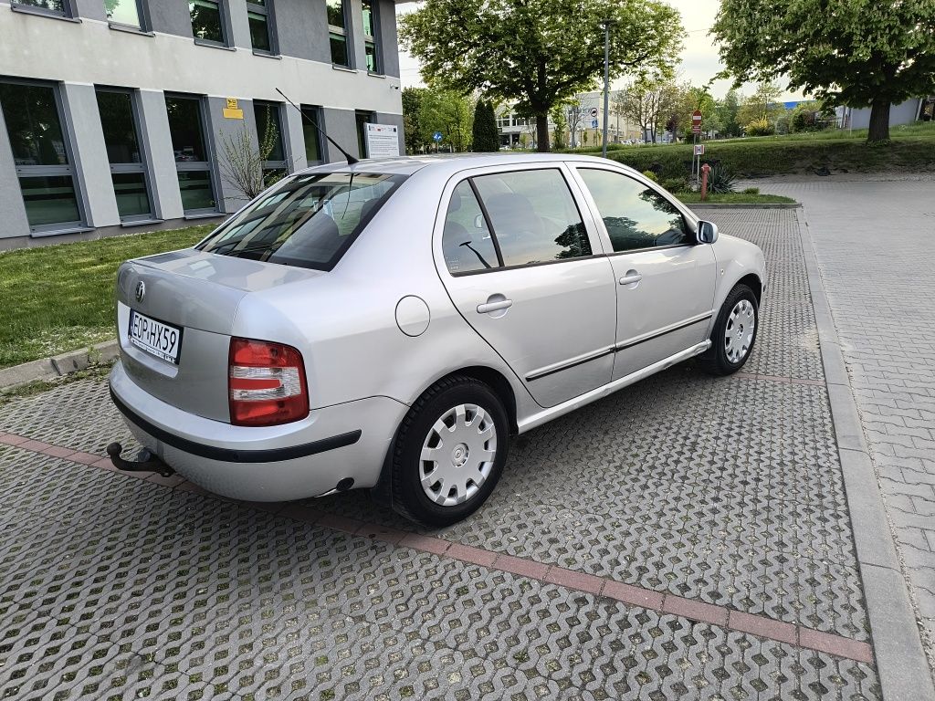 Skoda Fabia 1.4 16V 75KM*Gaz do 2034*Klima*ABS*Parktronic*Hak*2005r.