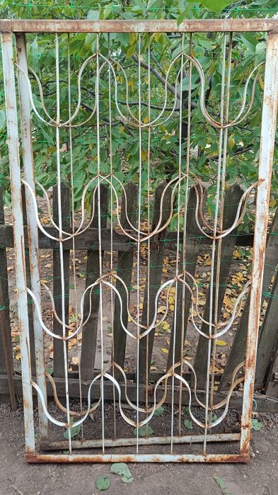 Решетки на окна б/у