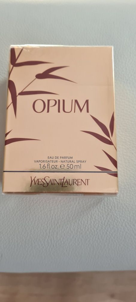 OPIUM- Yves Saint Laurent 1.6FL. e 50ml