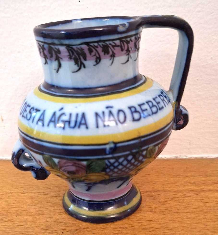 Jarrinha em faiança E.P.L., Alcobaça, com dizeres