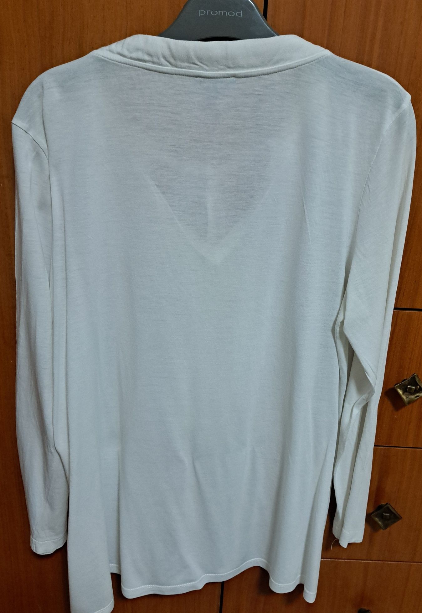 Camisa Branca-Massimo Dutti  T.L ; 100%Algodão