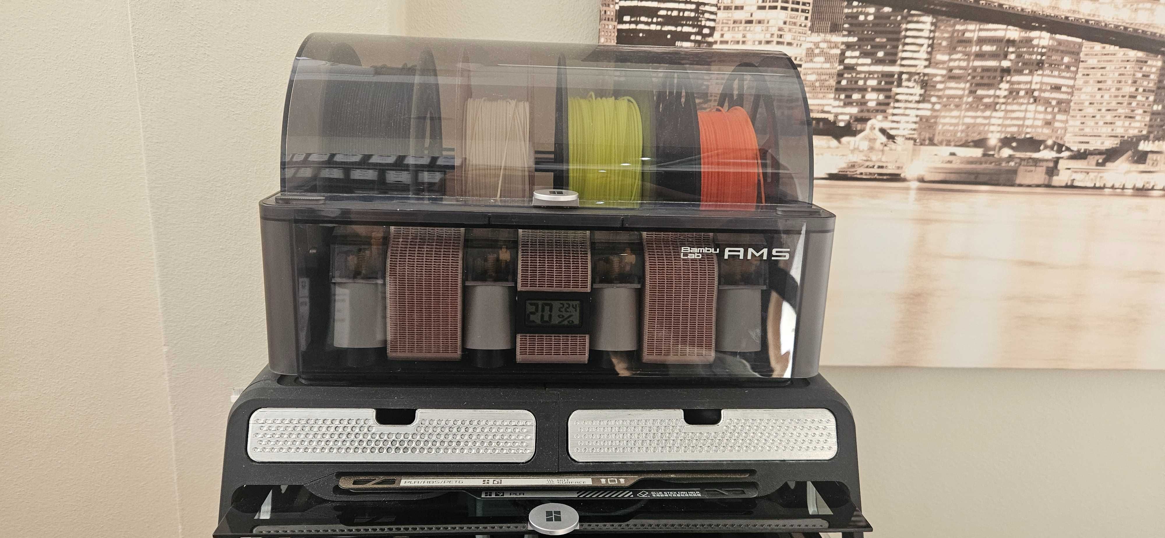 Impressora 3D  Bambulab X1 Carbon e MUITO material de reposição