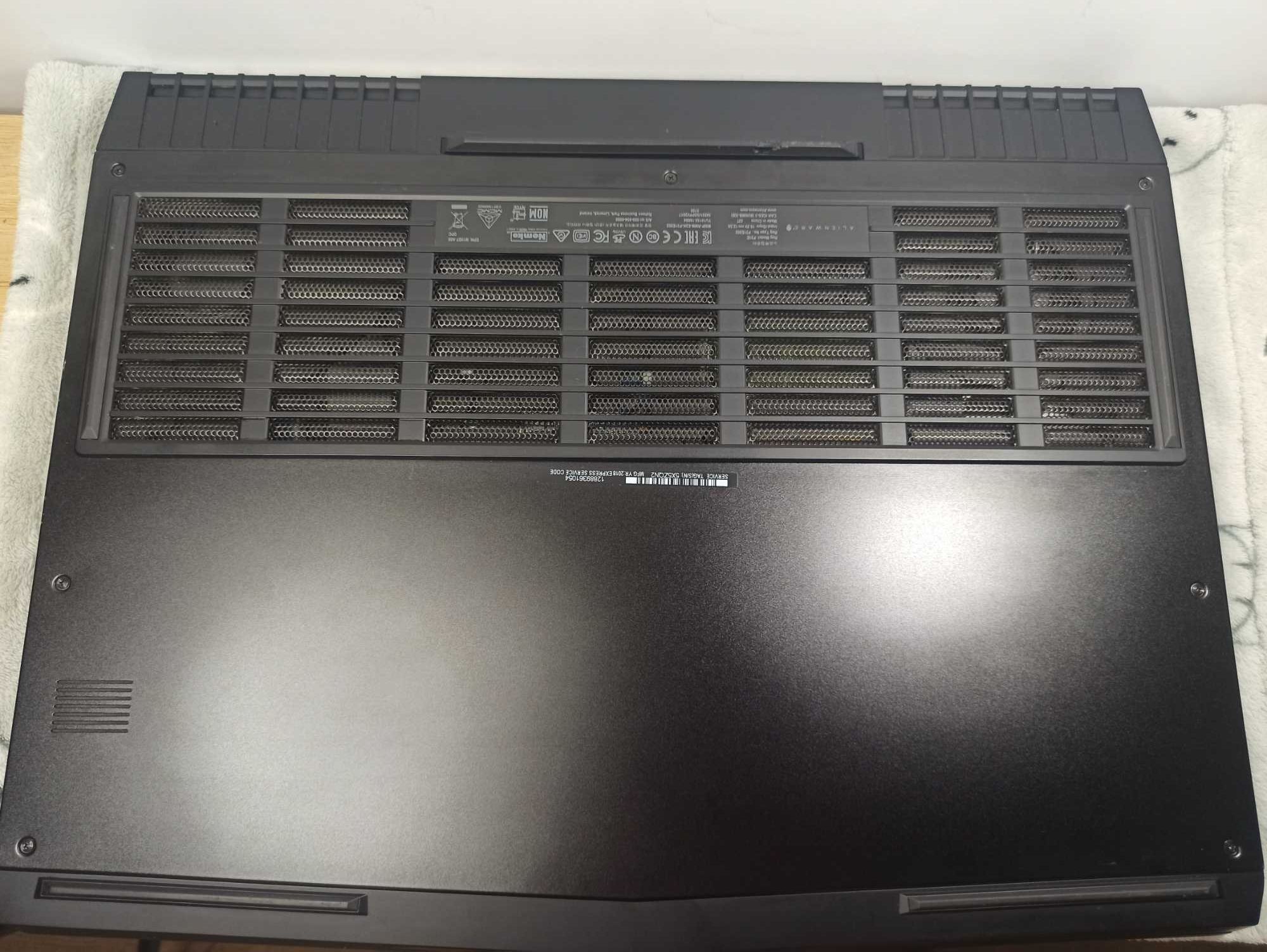 Ігровий Alienware 17 R5 IPS/8750H/GTX 1070/16Gb/Nvme512Gb краща ціна