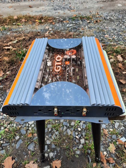 Підсилювач BOSS 4-х канальний