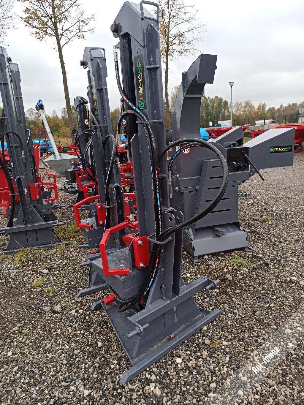 Łuparka pionowa hydrauliczna elektryczna Demarol do drzewa Transport