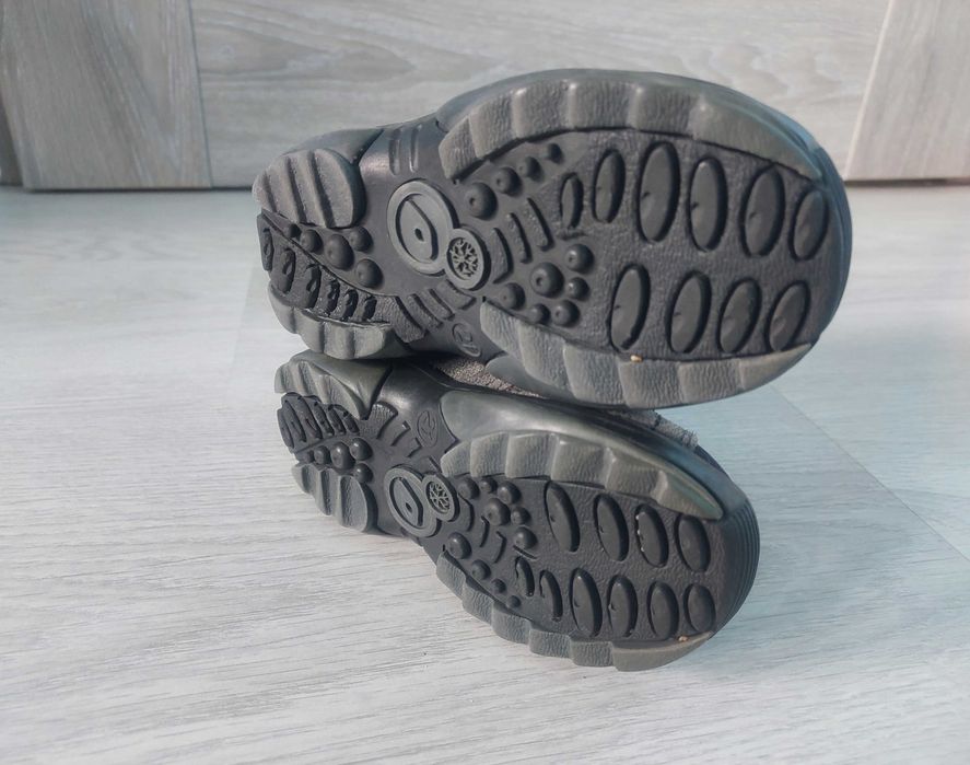 21 buty chłopięce śniegowce ocieplane kozaki