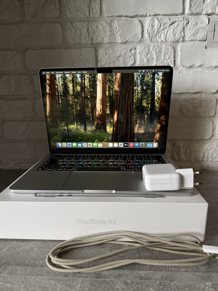 MacBook Air M2 8/256