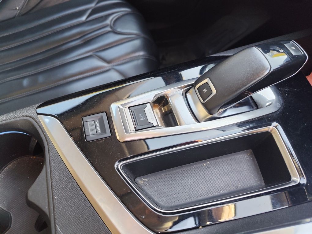Peugeot 3008 GT-Line automat. skóra