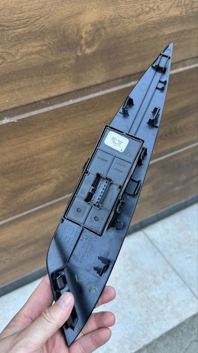 Ручка водительской двери с бесключевым доступом Nissan Leaf ZE1 18-22