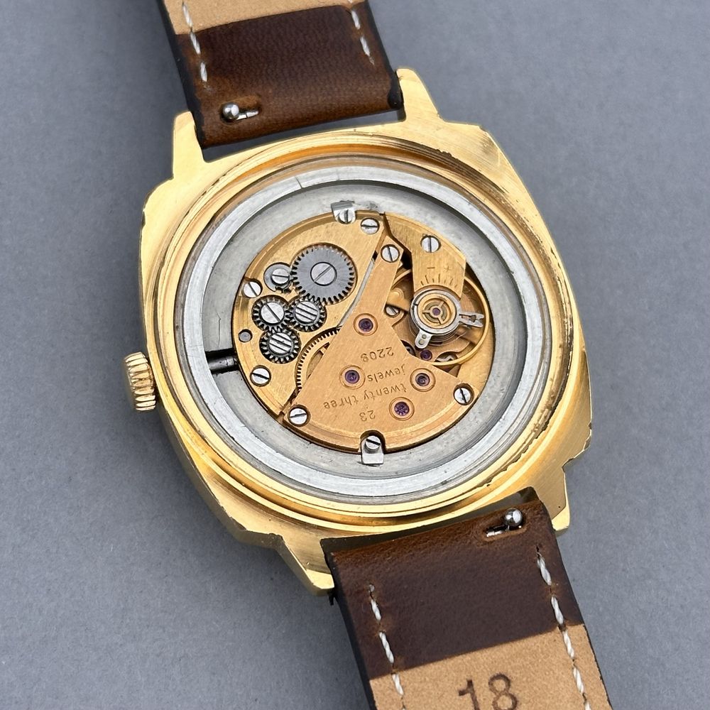 Zegarek vintage Łucz – zielono-szary pleciony wzór | 36 mm | USSR