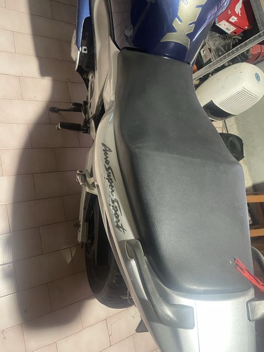 Vendo yzf 690r em exelente estado