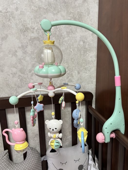 Дитячий мобіль на ліжечко