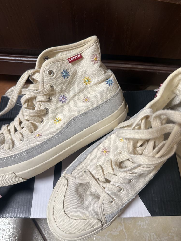Кеди levis 39 розмір