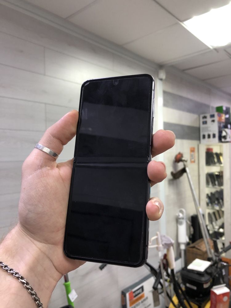 Samsung Galaxy Flip 5