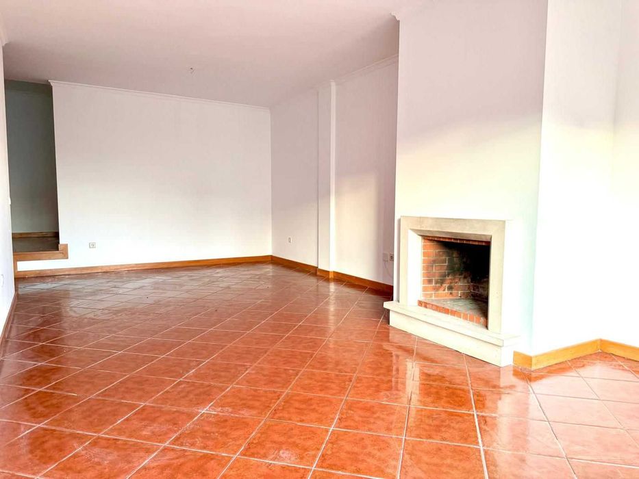 Alugo apartamento t3