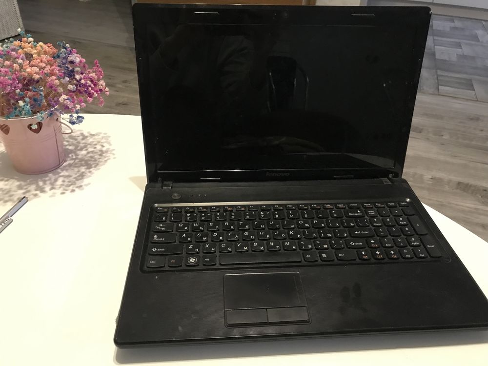 Продам бу ноутбук Lenovo G575