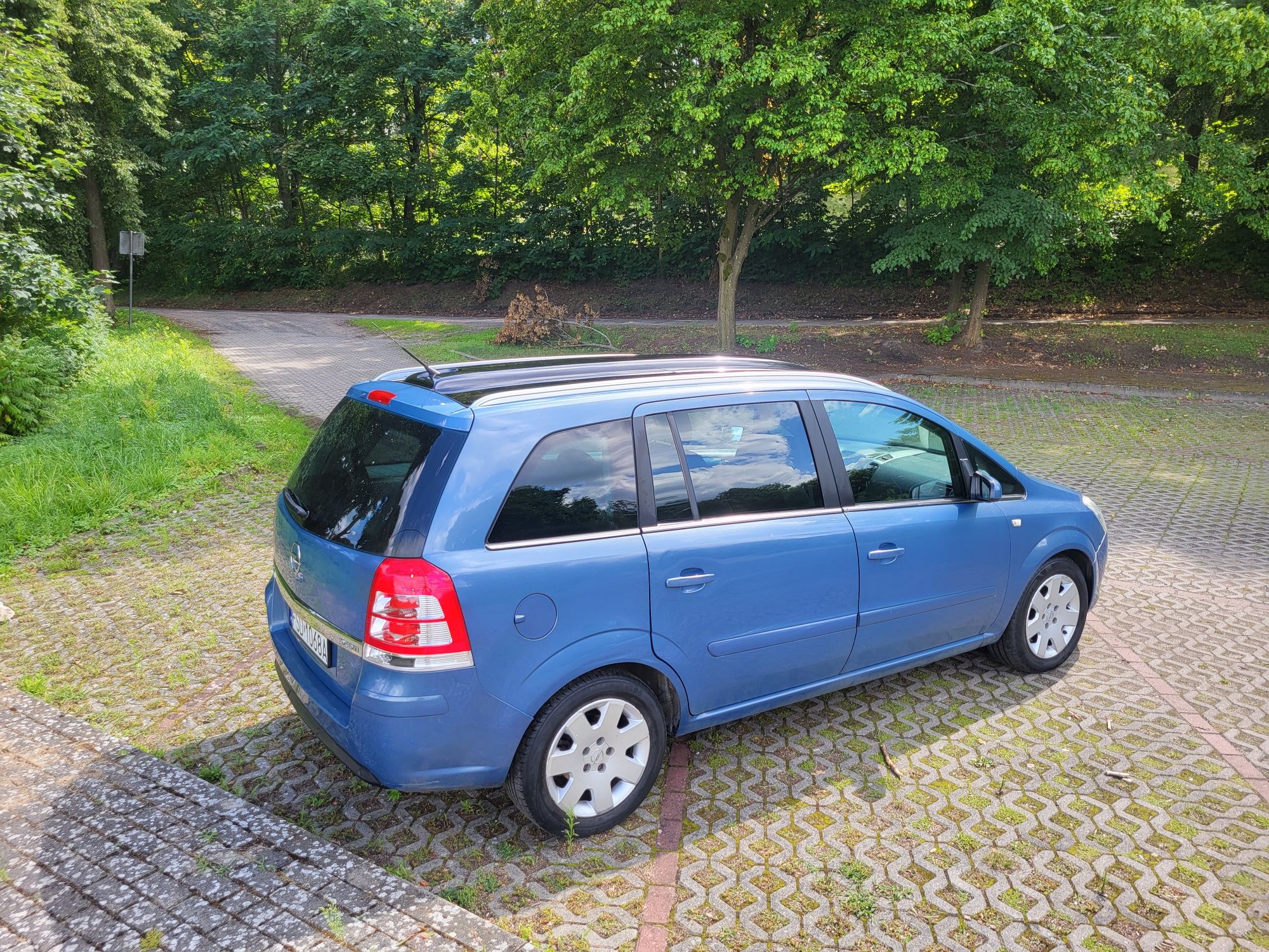 Zafira Cosmo 1.9 CDTI 120 KM 7 osób zadbana serwisowana