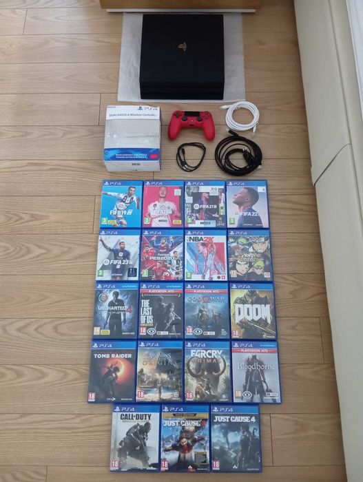 PlayStation 4 PRO 11.50 PS4 1TB 4K, comando, jogos (ler descrição)