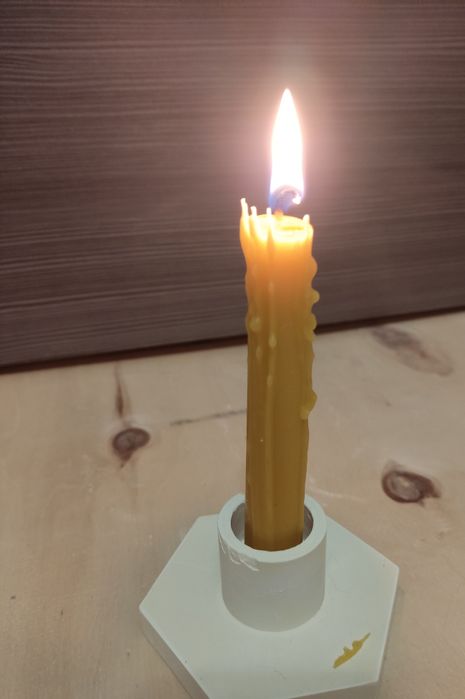 Свечи из натурального пчелиного воска. Подсвечник в подарок ).