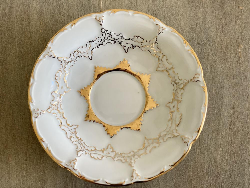 Miśnia Meissen porcelanowa filiżanka ze złoceniami wzór B-form