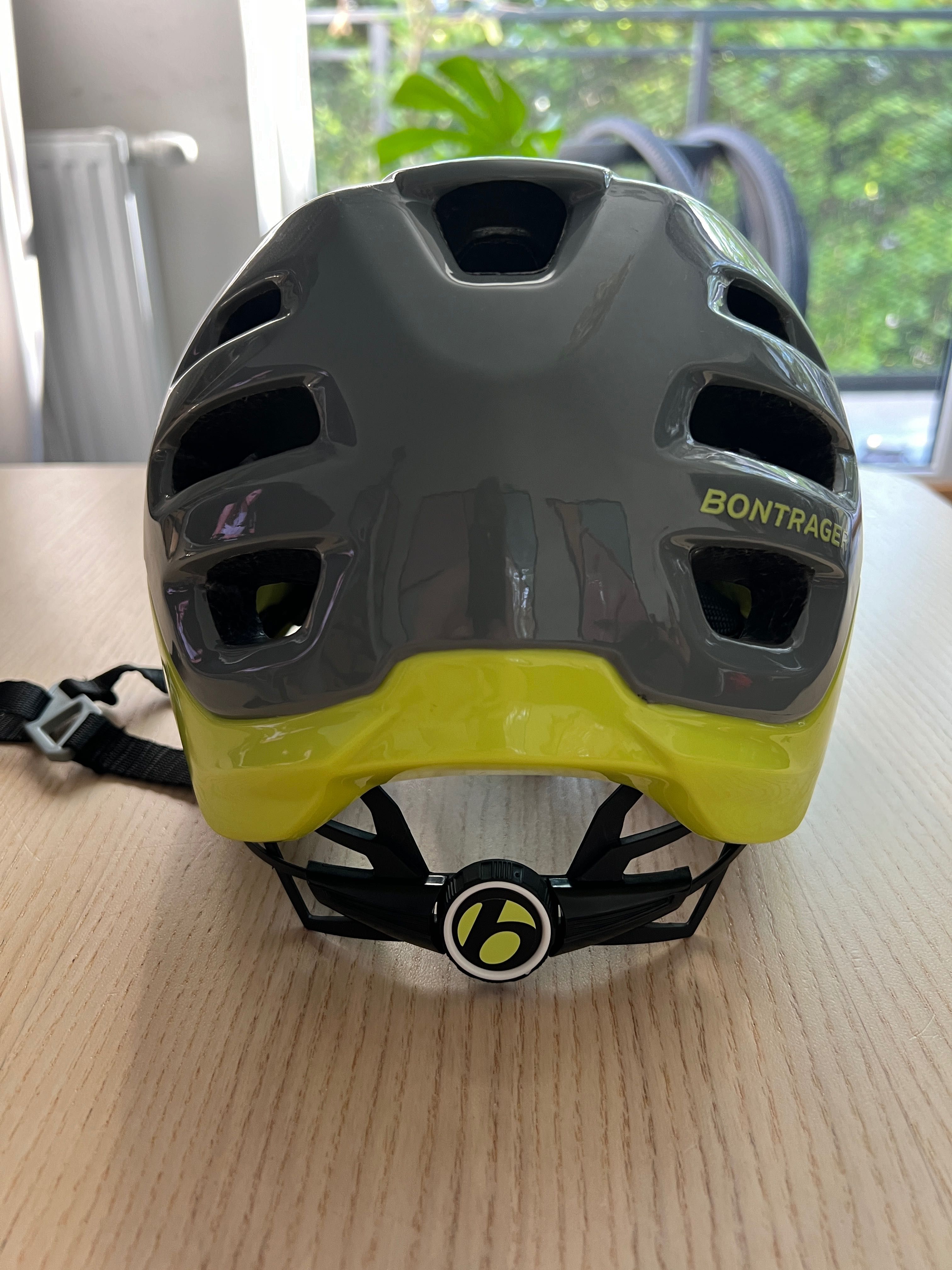 Kask rowerowy MTB Bontrager Rally - stan bdb - rozmiar XS