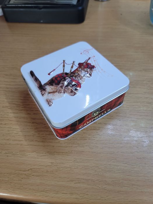 Жестяні коробочки з під чаю...