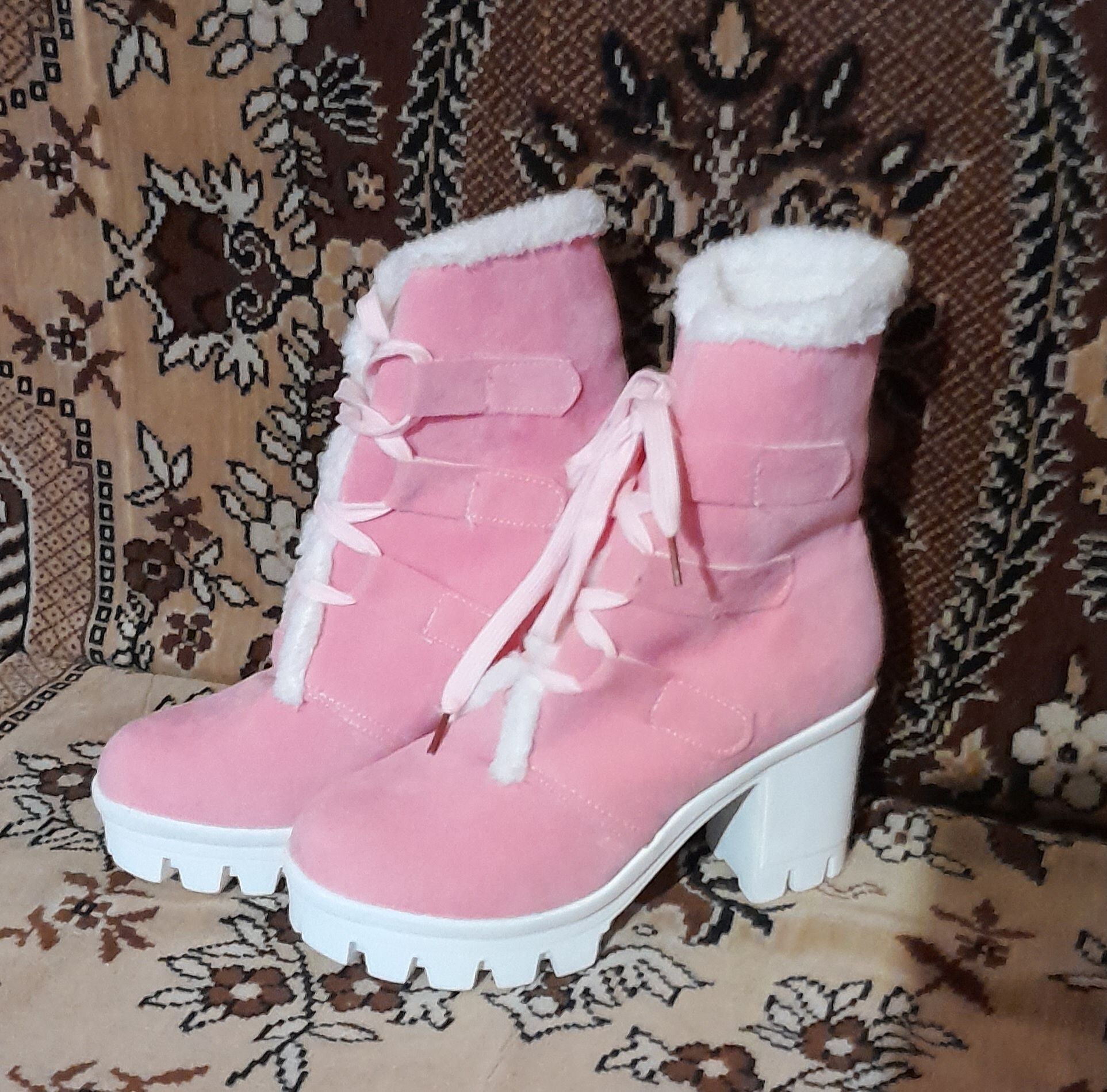Ботиночки рожеві
