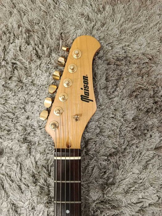 Guitarra Maison Strato Deluxe dos anos 90 1990 Maple Quilted Sunburst