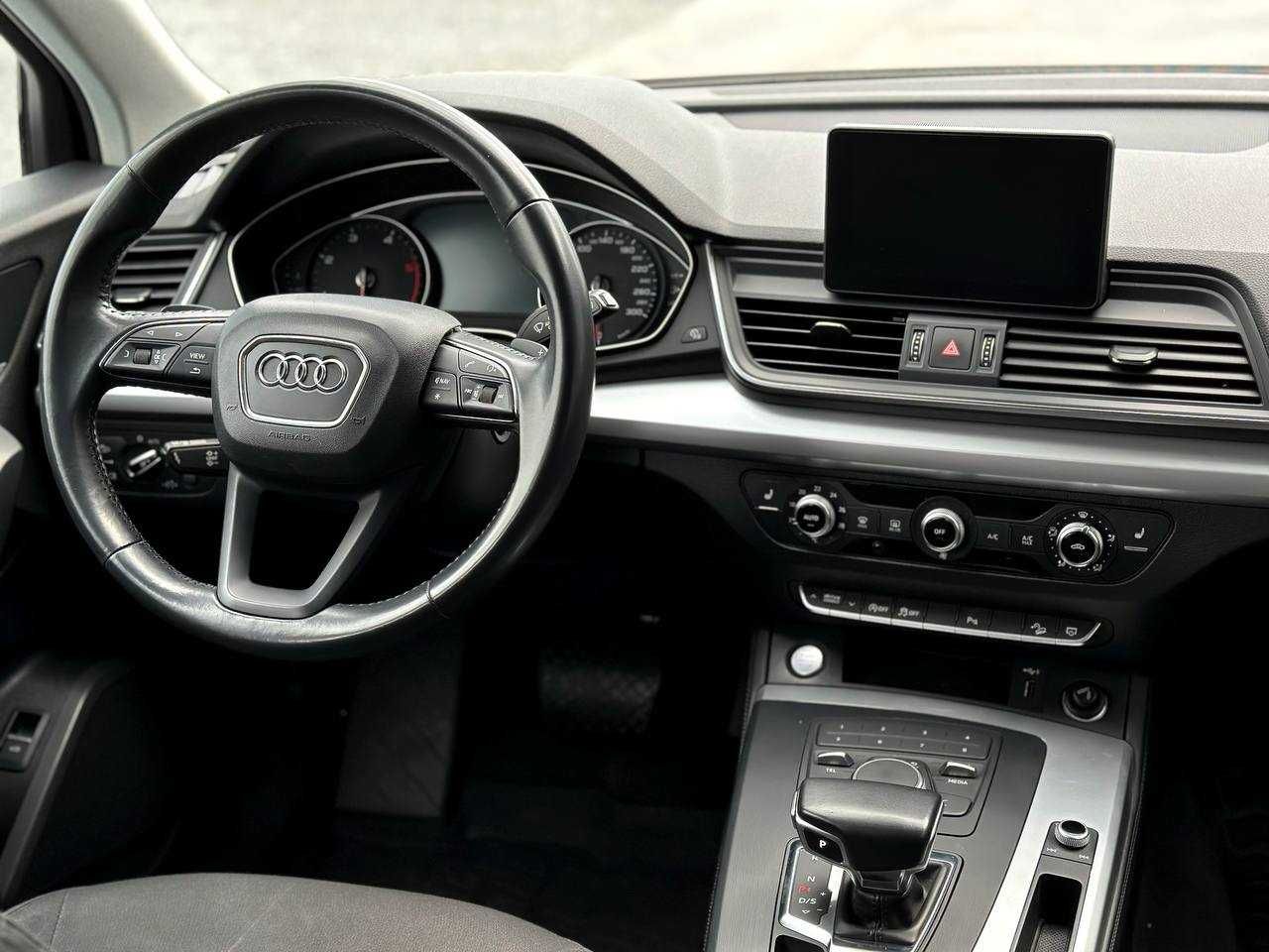 Авто в наявності Audi Q5 2017 ауді