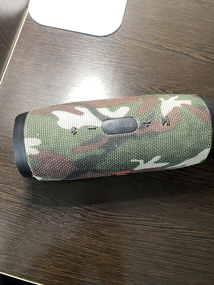 Колонка JBL Charge 3