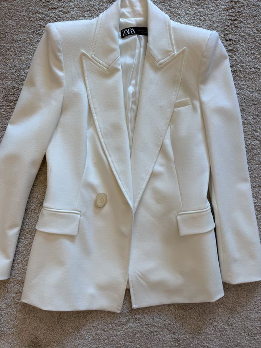 Blazer branco da Zara no tamanho S