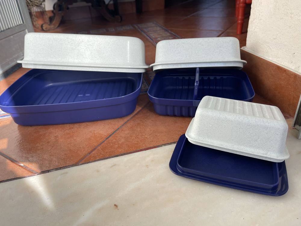 Tres caixas novas da tupperware