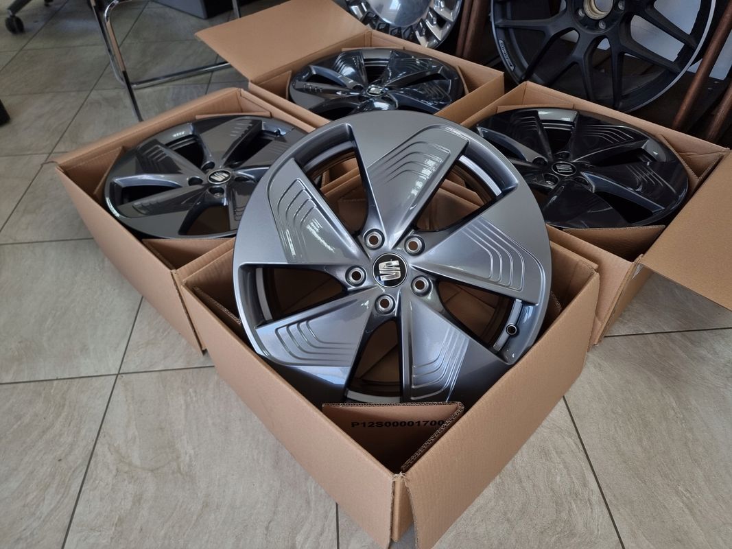 Nowe Oryginalne Felgi Seat Leon Toledo Altea Cupra Born 5x112/18 Cali