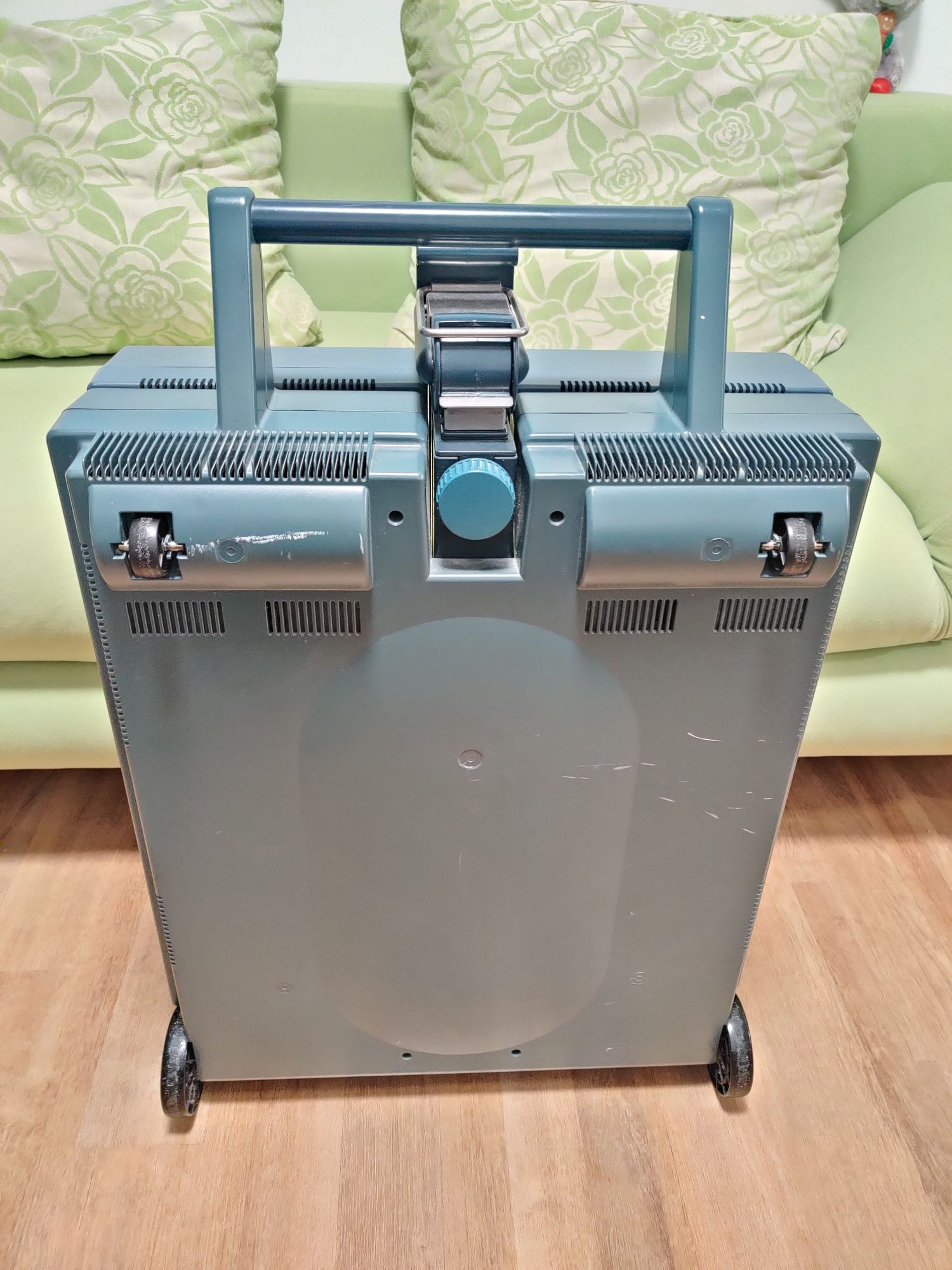 Солярий складной домашний PHILIPS Sunmobile HB-851
