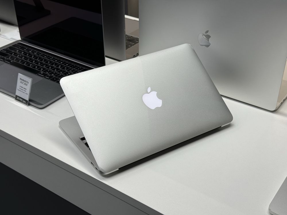 MacBook Air 11 2015 i5 4GB 128GB Silver #3258