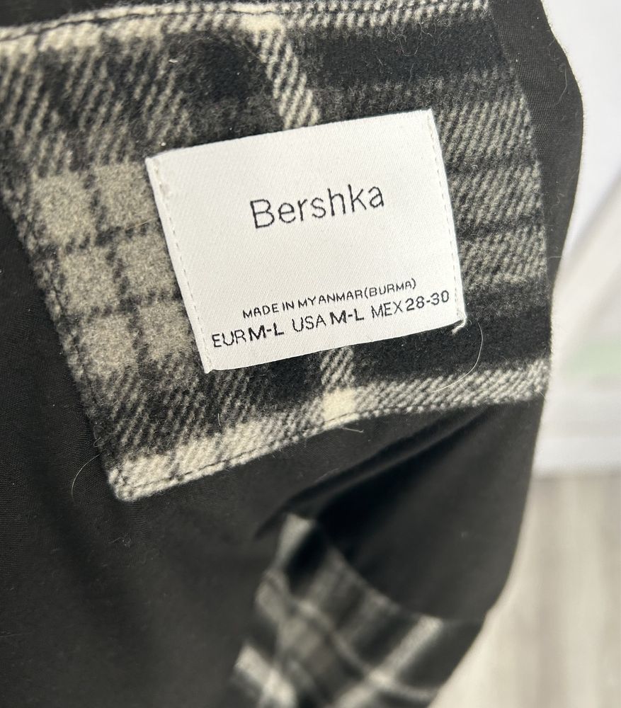 Kurtka koszulowa w kratke bershka m-l
