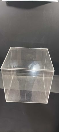 Caixa Cubo em Acrílico Transparente