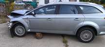 Forda Mondeo MK4 uszkodzony