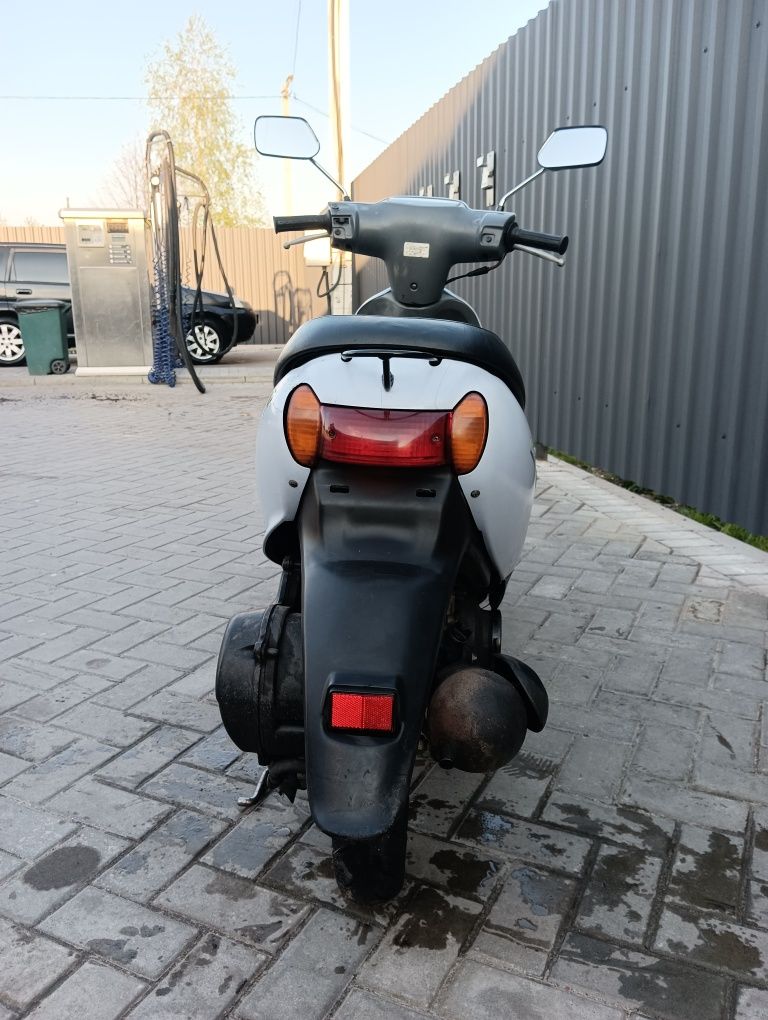 Продам скутер Suzuki Lets 4