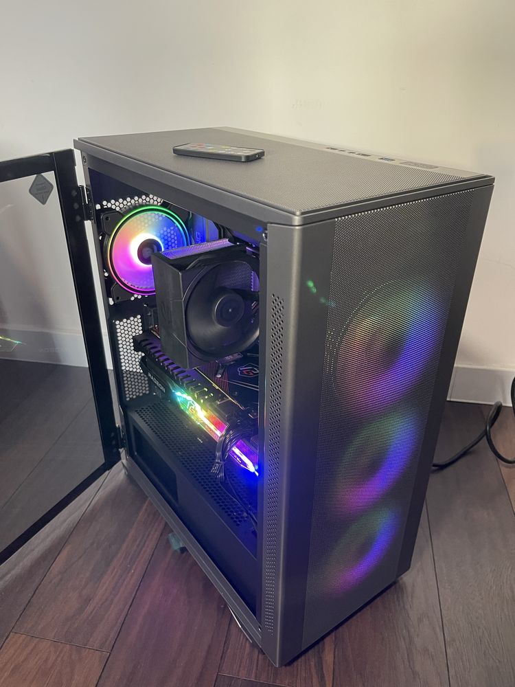 Komputer do gier Intel I5 12600kf rx 7900 XT 32 gb