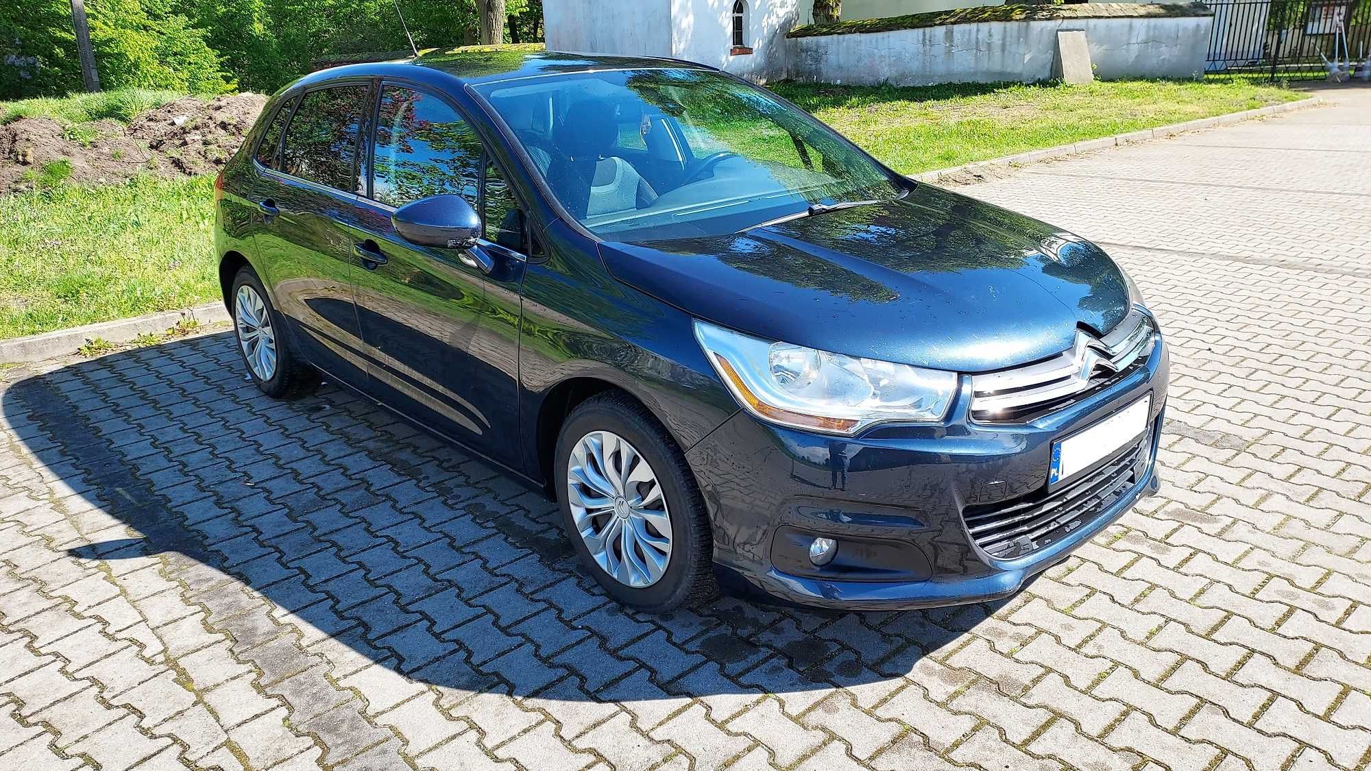 Ładny Citroen C4, 2011 rok, 5-cio drzwiowy.